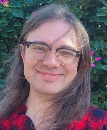 Thea Cooper (she/they) GEU Local 6666